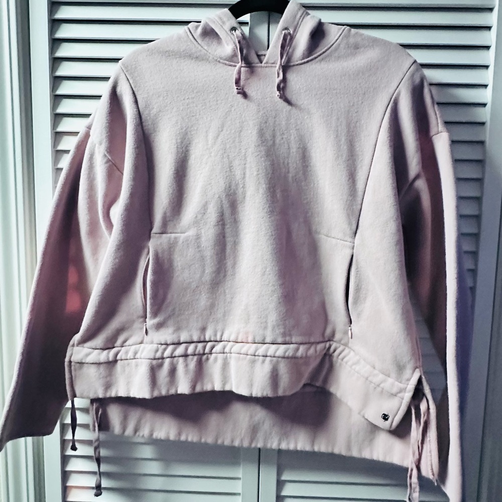 EUC FABLETICS Long sleeved Hoodie - Size Large